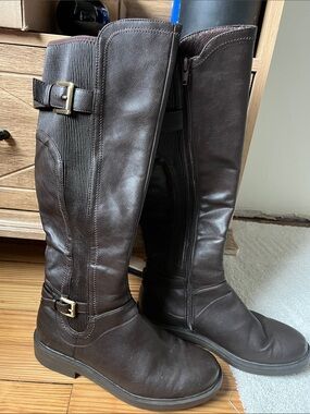 White Mountain Meditate Riding Boots